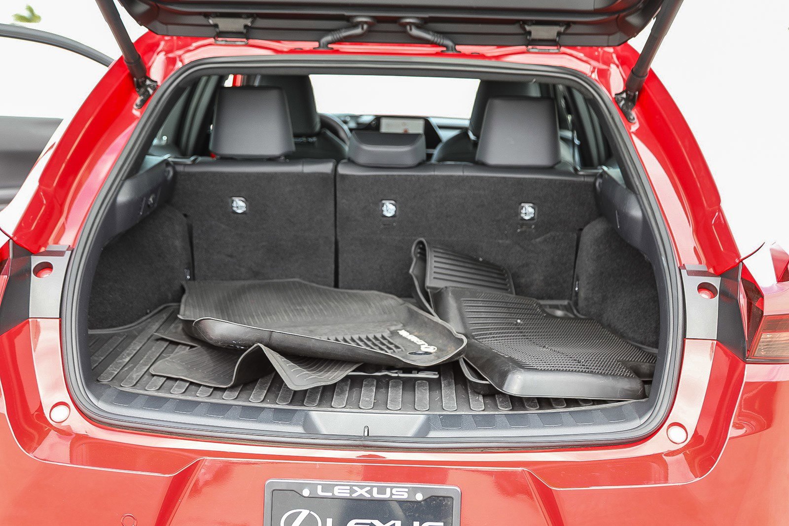 Used 2025 Lexus UX 300h AWD w/ Cold Area Package image 35