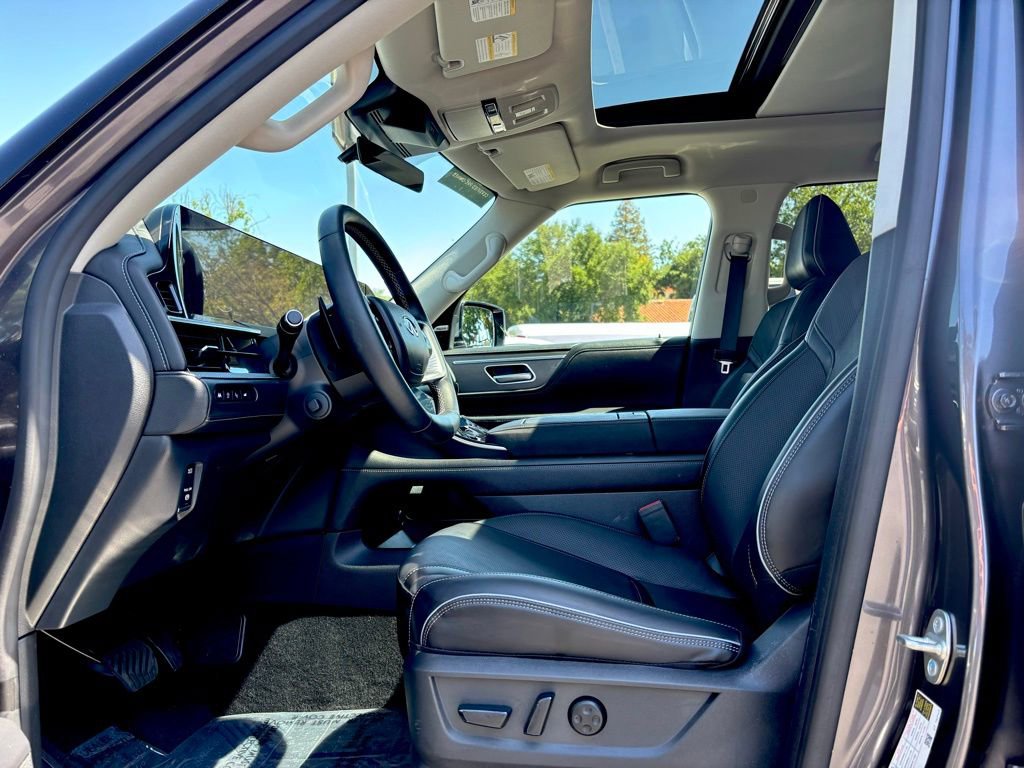 Certified 2026 INFINITI QX80 Luxe w/ Cargo Package AWD/4WD image 10