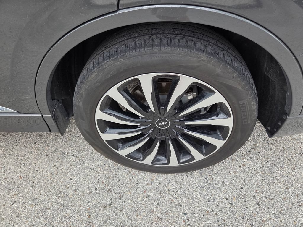 Used 2022 Lincoln Aviator Black Label Grand Touring AWD/4WD image 7
