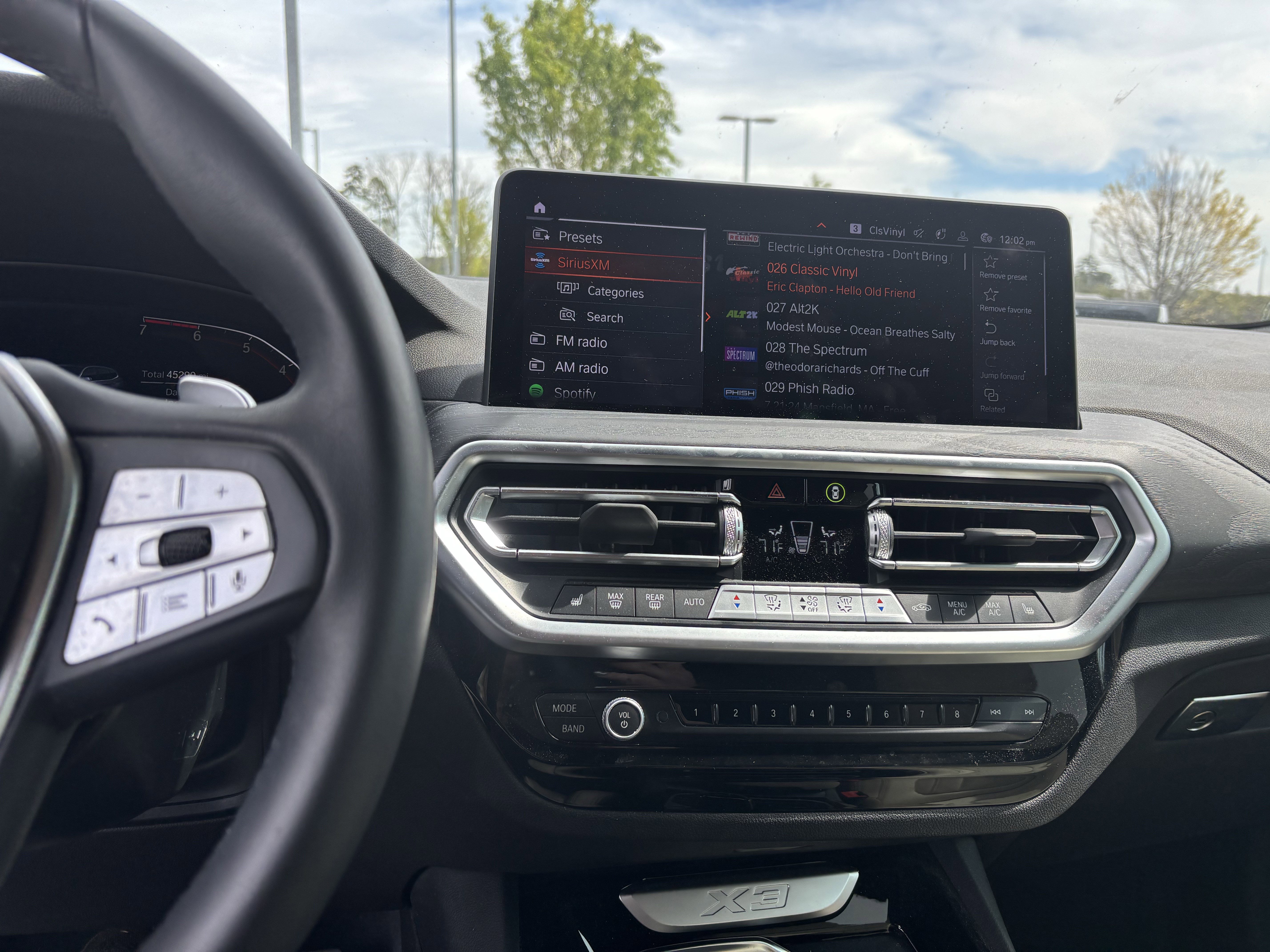 Used 2023 BMW X3 sDrive30i w/ Premium Package image 18