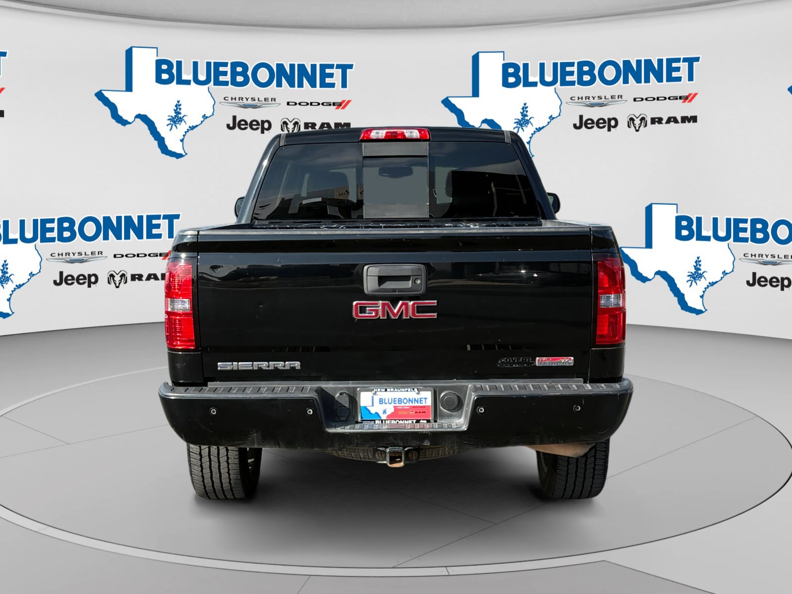 Used 2014 GMC Sierra 1500 SLT w/ All-Terrain Package AWD/4WD image 6