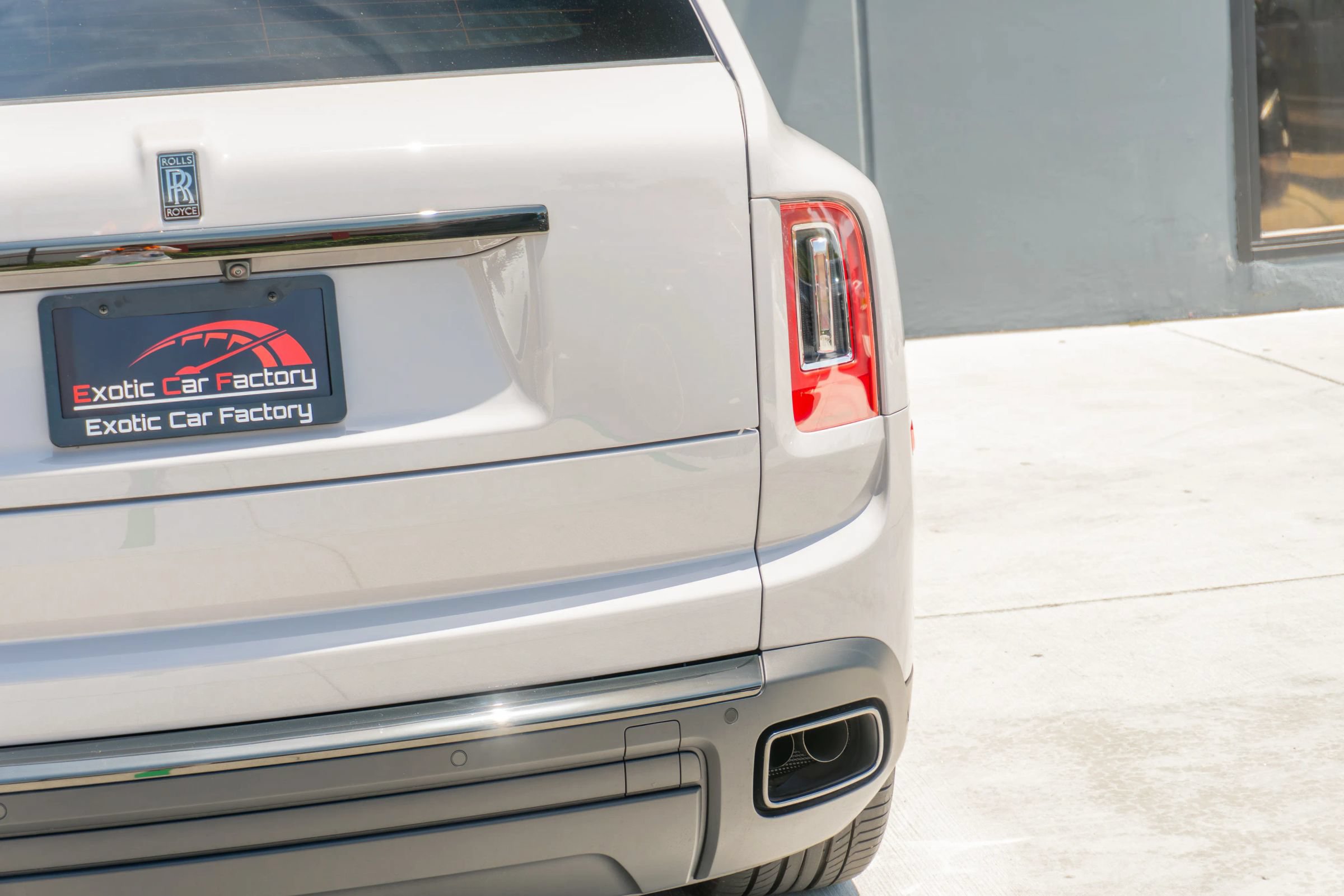 Used 2024 Rolls-Royce Cullinan Black Badge AWD/4WD image 43