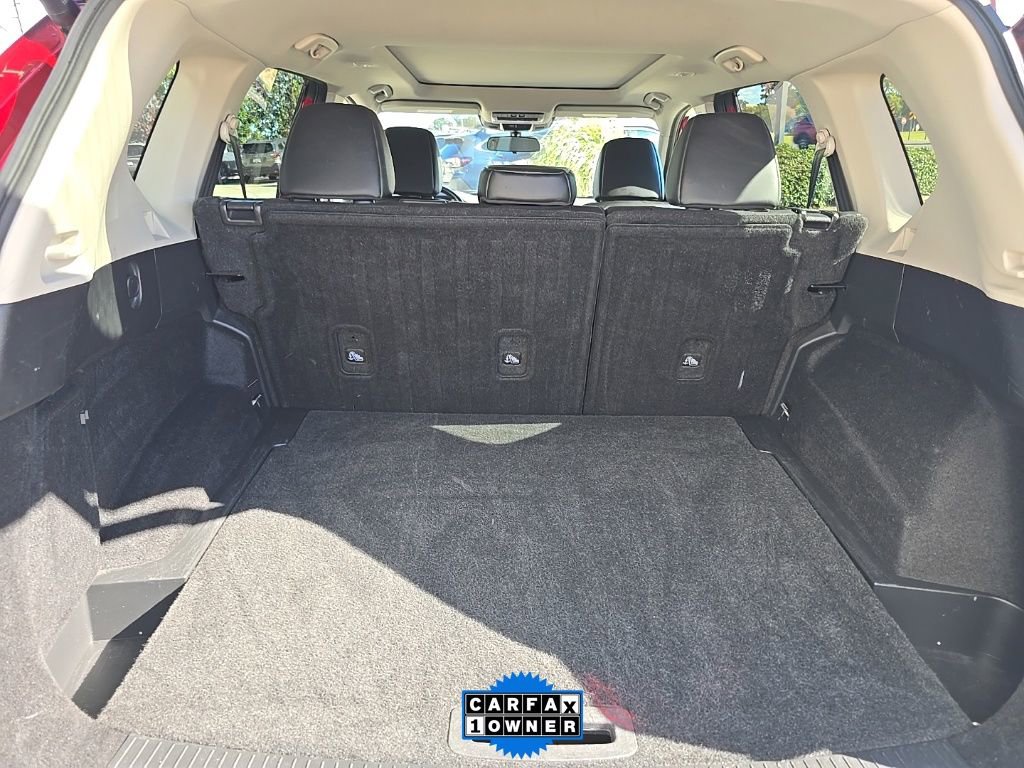 Used 2021 Nissan Rogue SV w/ Premium Package image 19