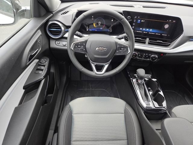 New 2026 Chevrolet Trax LT w/ Driver Confidence Package FWD image 28