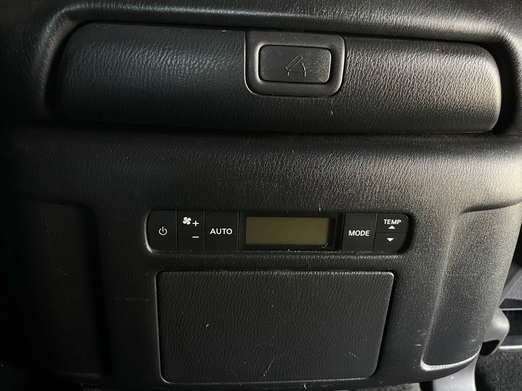Used 2021 Nissan Armada SL w/ Captain's Chairs Package RWD image 23