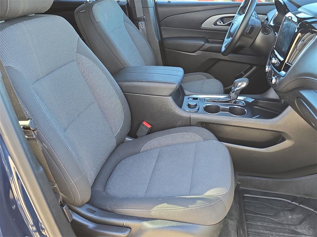 Used 2023 Chevrolet Traverse LT w/ LPO, Floor Liner Package image 29
