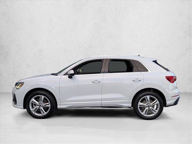 Used 2022 Audi Q3 2.0T Premium Plus w/ Premium Plus Package image 9