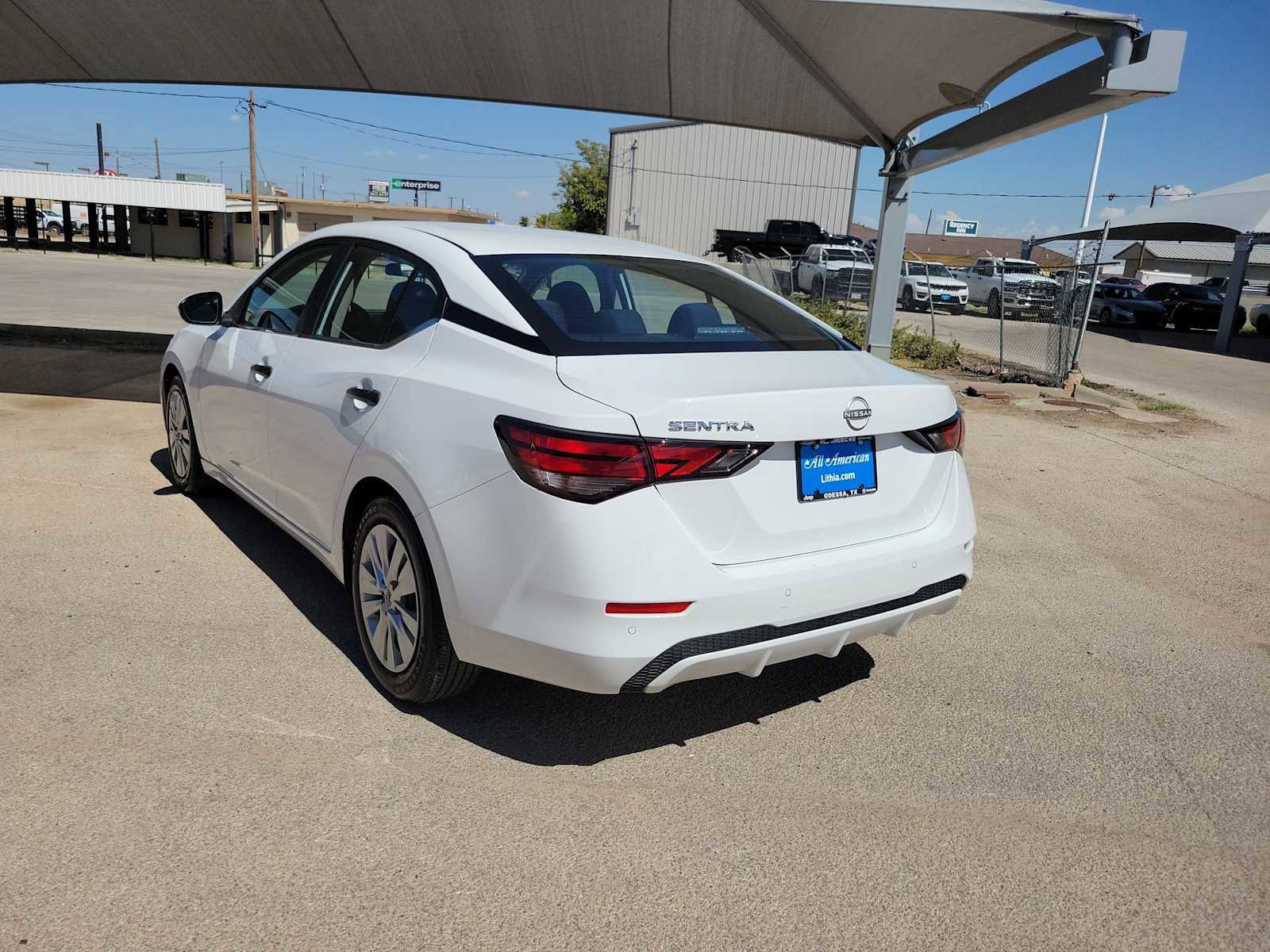 Used 2024 Nissan Sentra S image 4