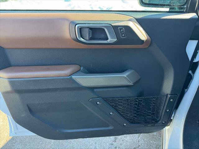 Used 2022 Ford Bronco Outer Banks image 15
