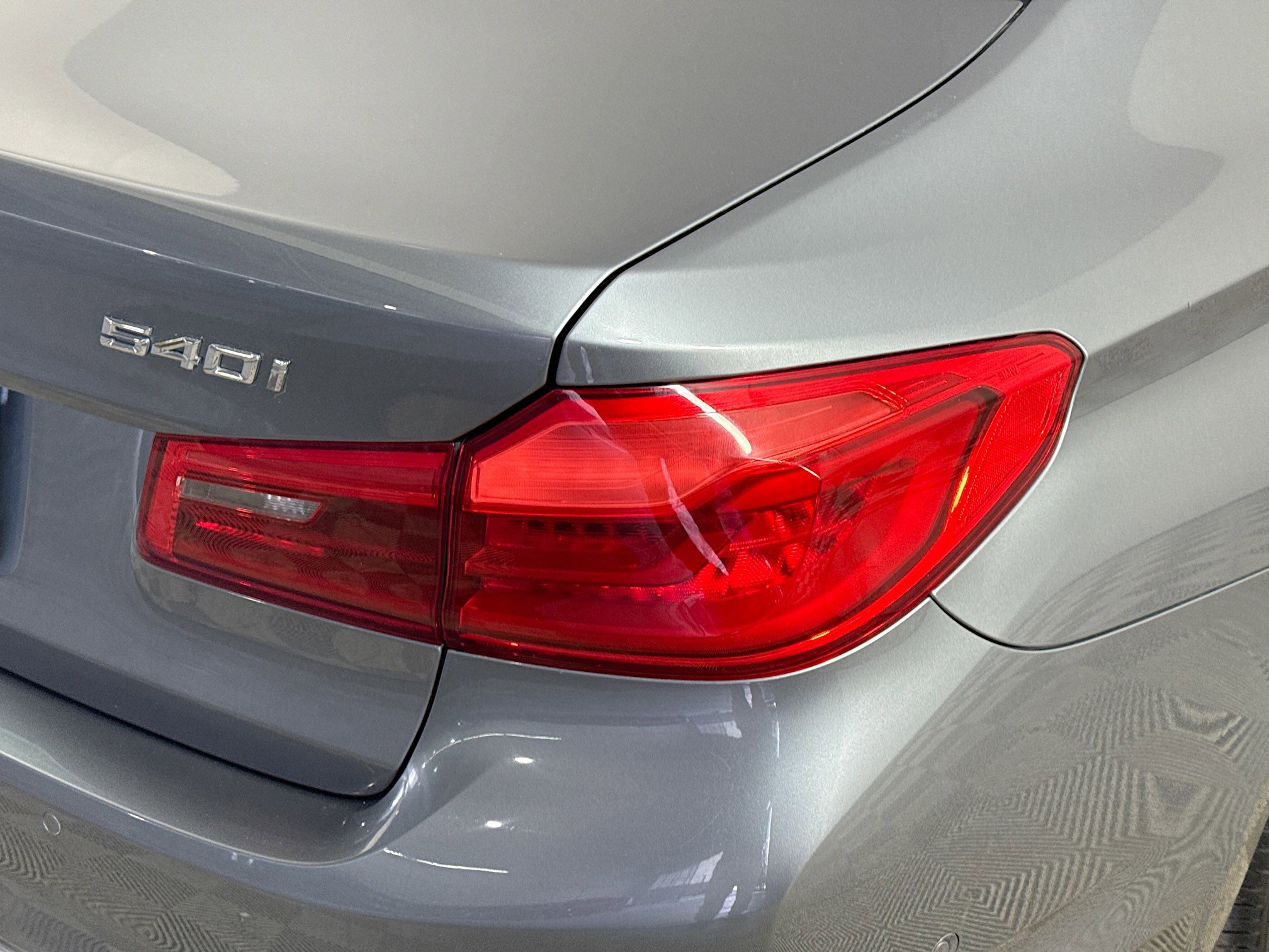 Used 2018 BMW 540i image 34