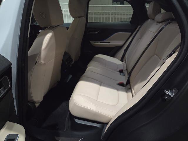Used 2020 Jaguar F-PACE Premium image 14