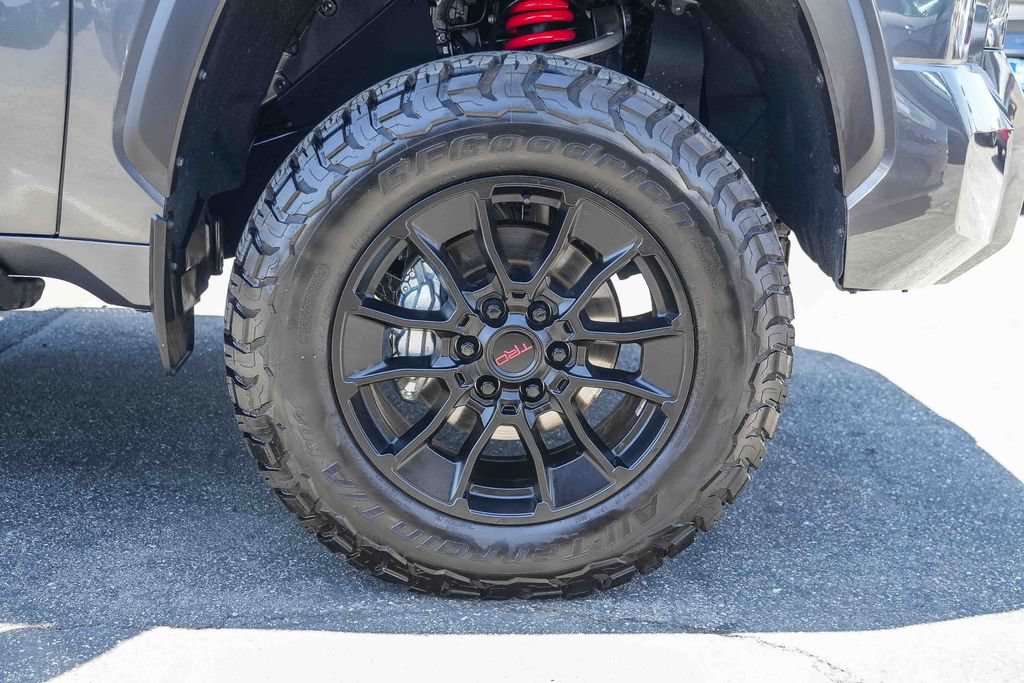 Used 2026 Toyota Tundra Limited w/ TRD Off-Road Package AWD/4WD image 12