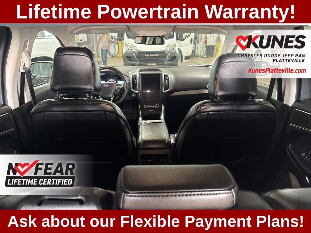 Used 2024 Ford Edge Titanium image 17