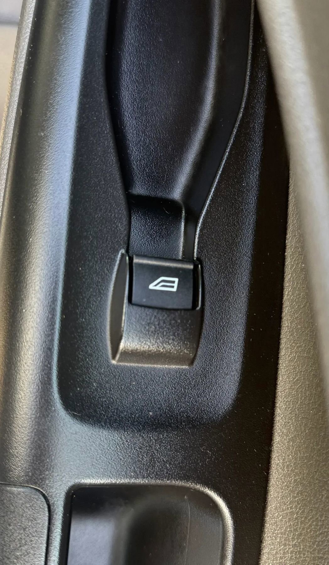 Used 2019 Ford Transit Connect XL FWD image 28