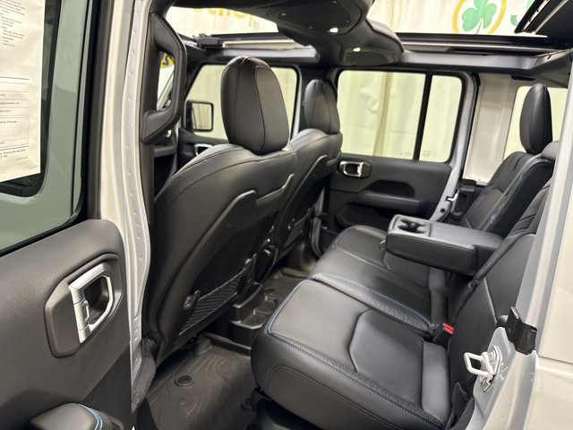 Used 2024 Jeep Wrangler High Altitude image 14