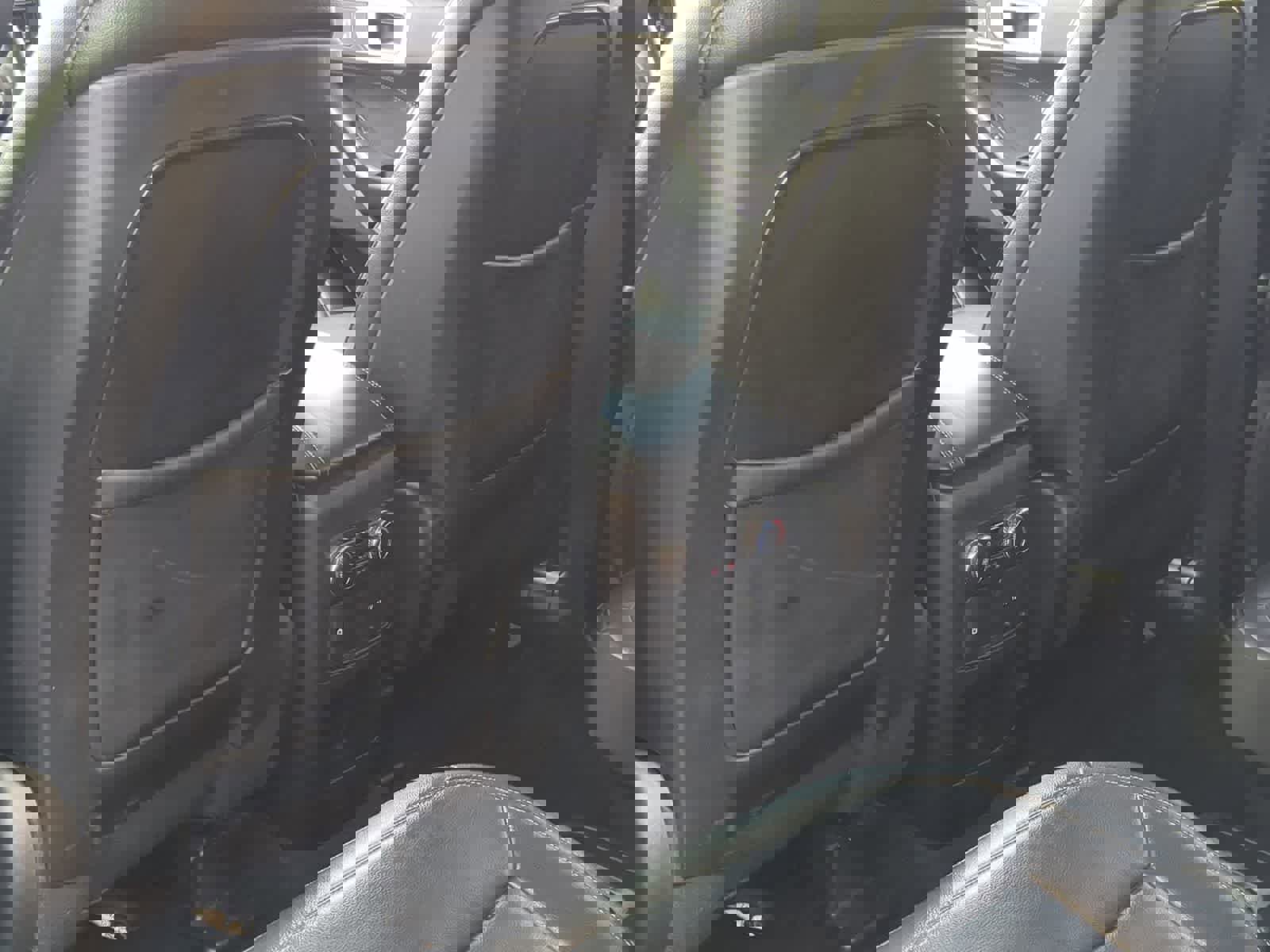 Used 2020 Ford Explorer XLT w/ Equipment Group 202A image 18