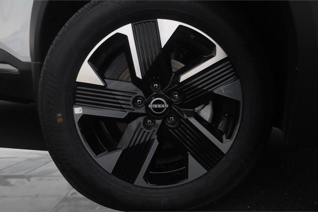 New 2026 Nissan Kicks SV AWD/4WD image 3