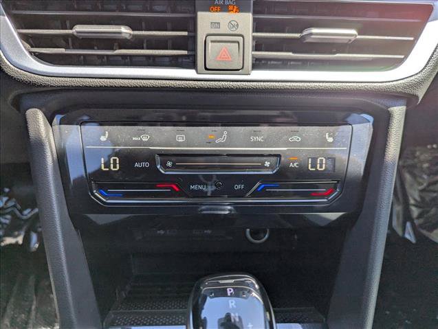 New 2026 Volkswagen Taos SE FWD image 19