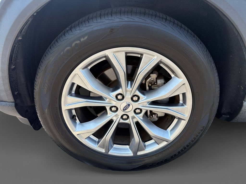 Used 2021 Ford Explorer XLT w/ Equipment Group 202A RWD image 15