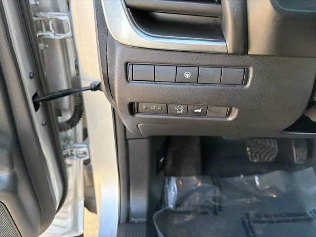 Used 2023 Nissan Rogue SV w/ SV Premium B Package AWD/4WD image 19