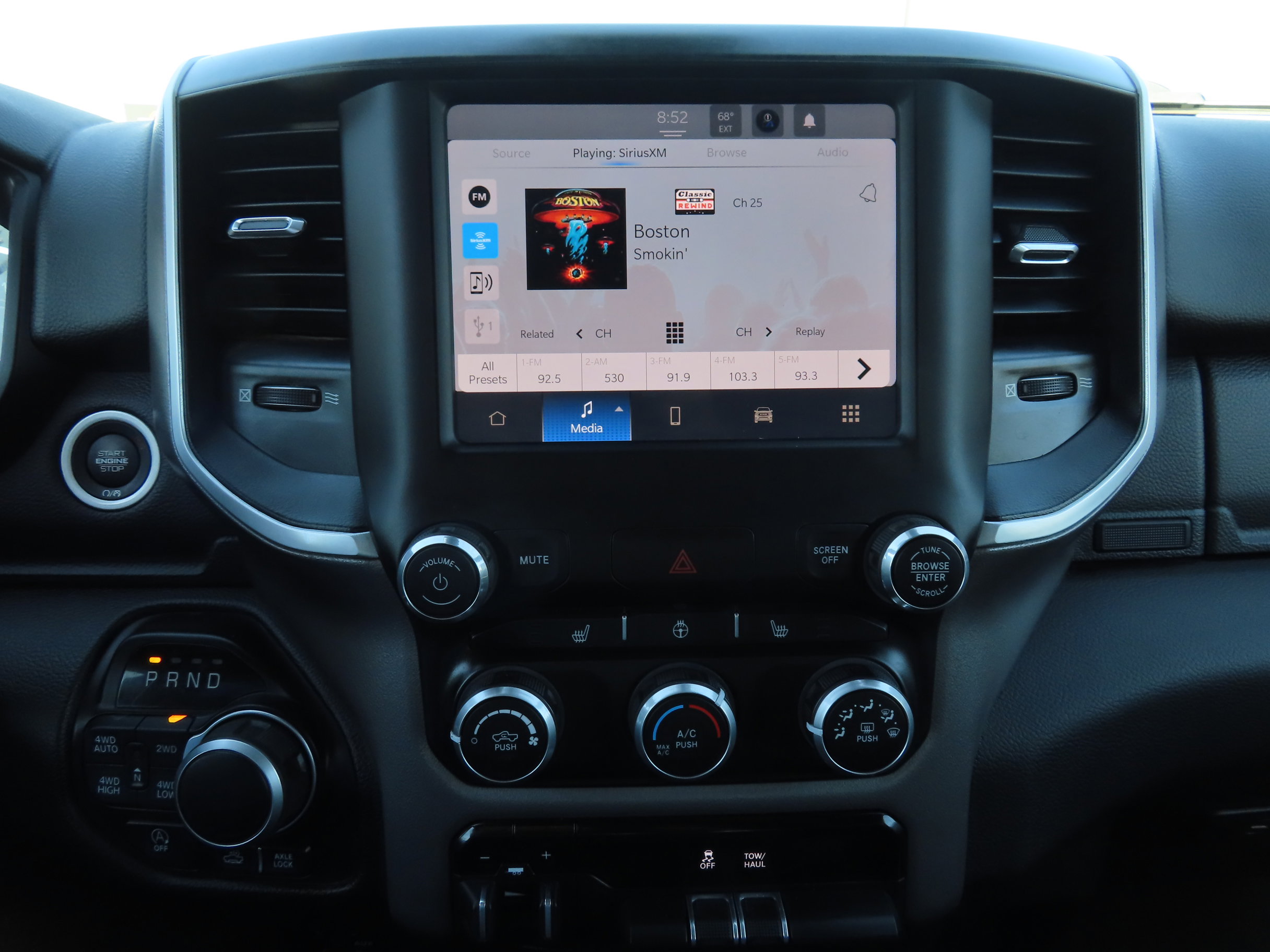 Used 2023 RAM 1500 Big Horn AWD/4WD image 24