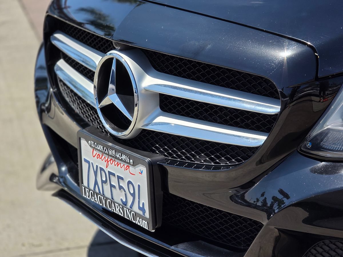 Used 2017 Mercedes-Benz C 300 Sedan image 7