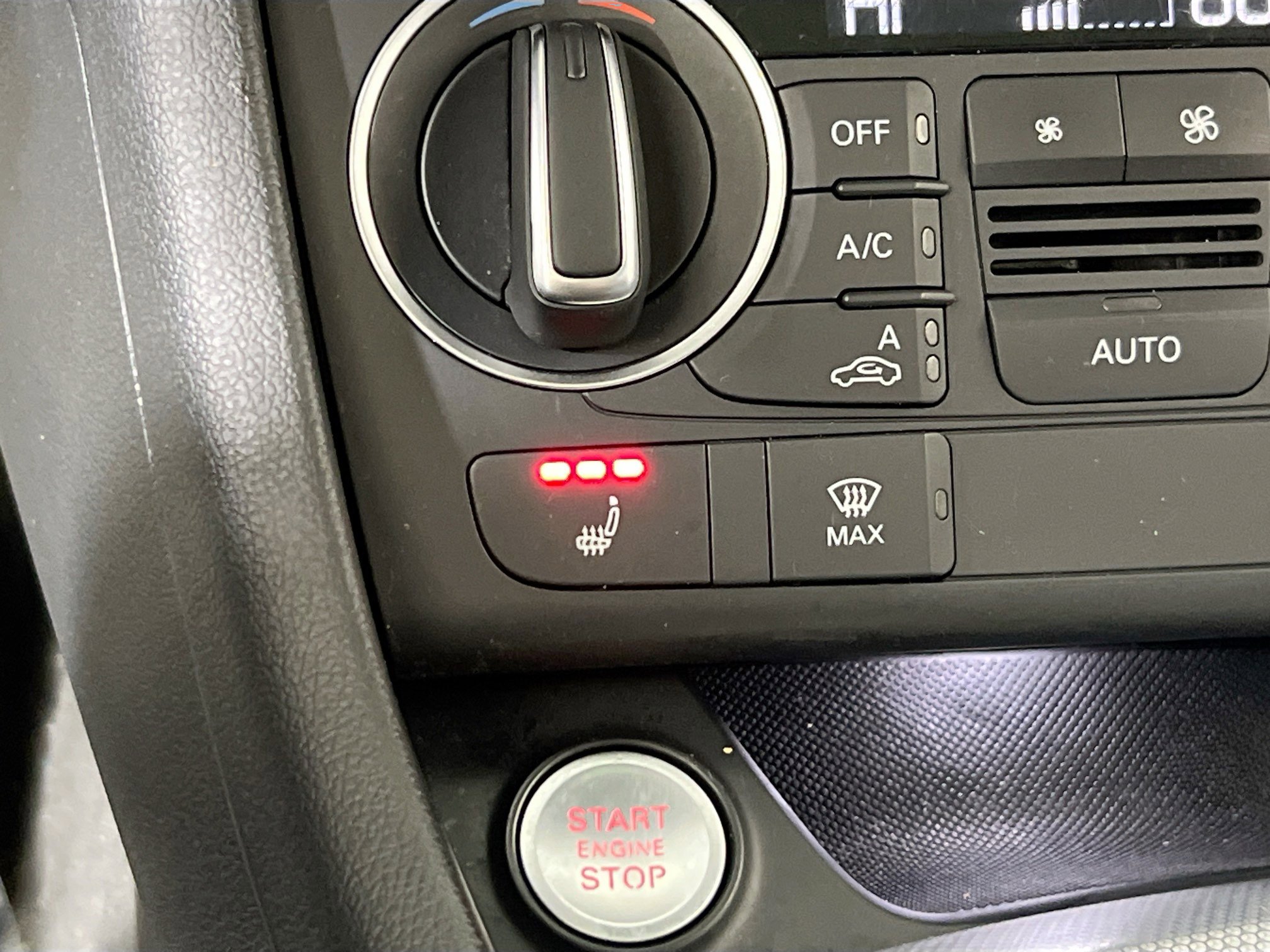 Used 2018 Audi Q3 2.0T Premium w/ Convenience Package image 19