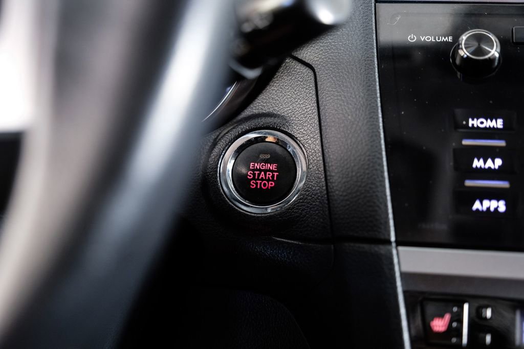 Used 2016 Subaru Outback 3.6R Limited image 19