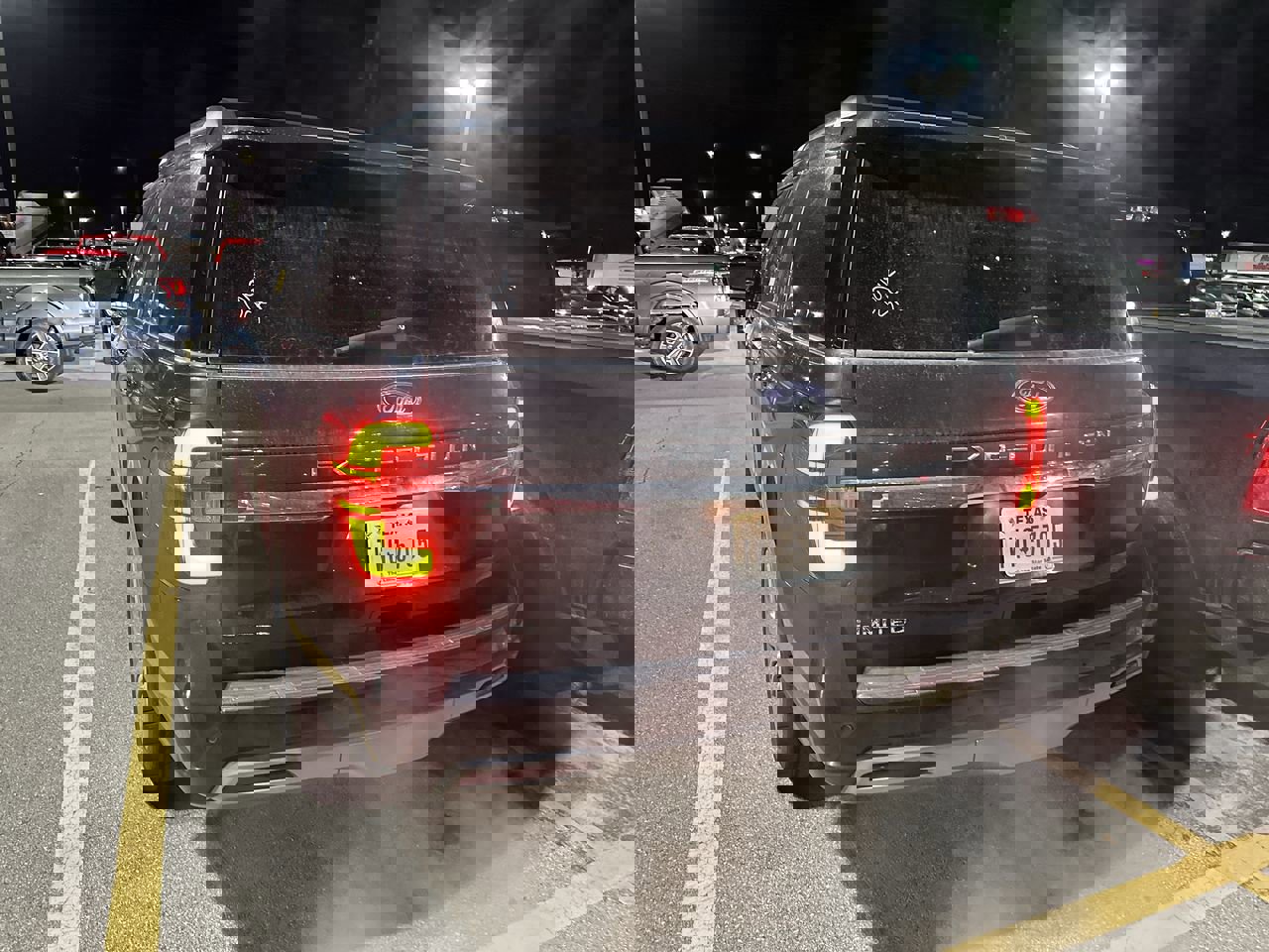 Used 2024 Ford Expedition Limited image 7