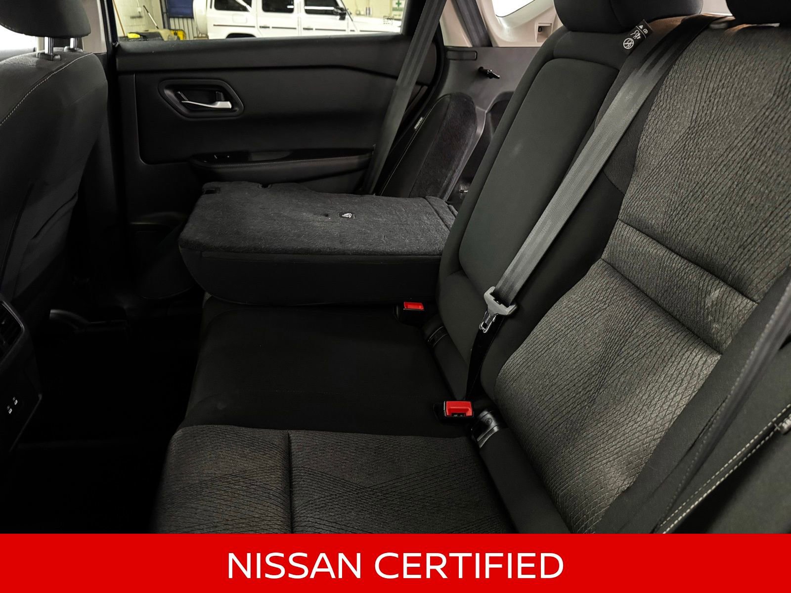 Certified 2025 Nissan Rogue SV AWD/4WD image 32