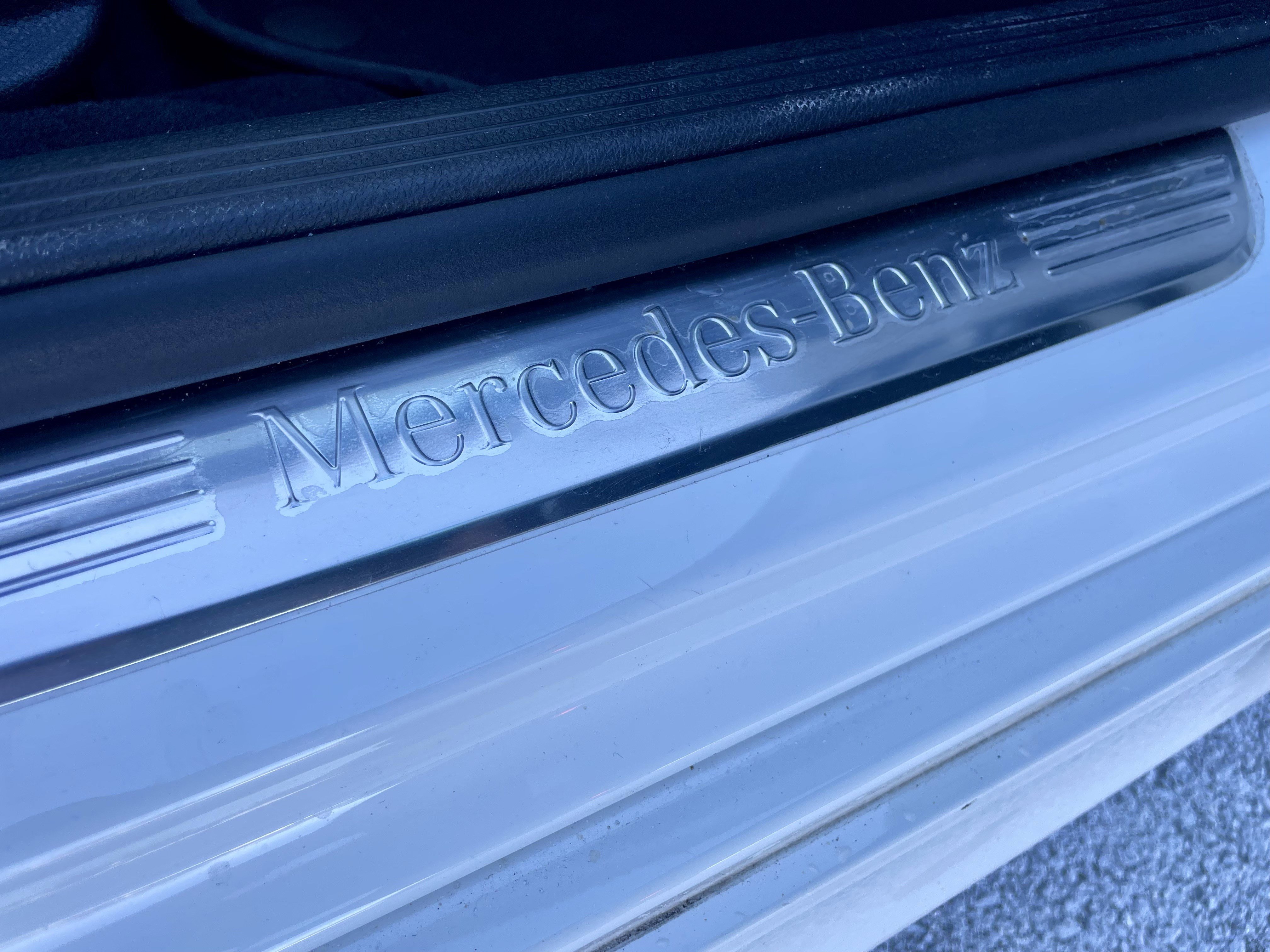 Used 2020 Mercedes-Benz E 350 4MATIC Sedan image 40