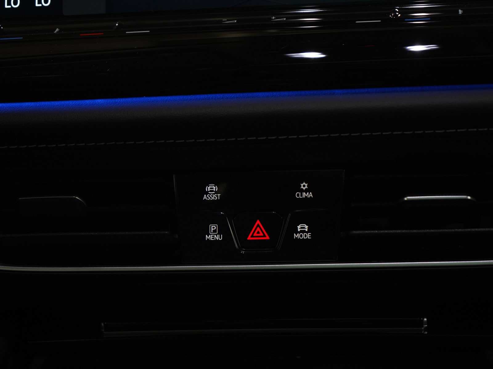 Used 2024 Volkswagen Atlas SEL Premium R-Line AWD/4WD image 17