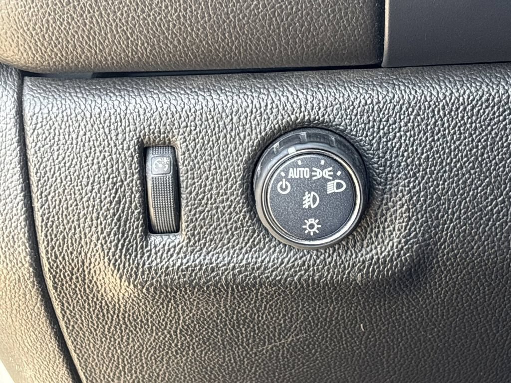 Used 2022 GMC Canyon Elevation RWD image 31
