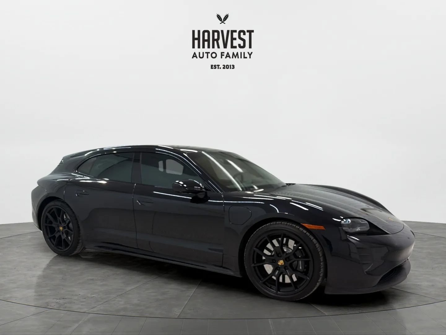 Used 2023 Porsche Taycan GTS AWD/4WD image 9