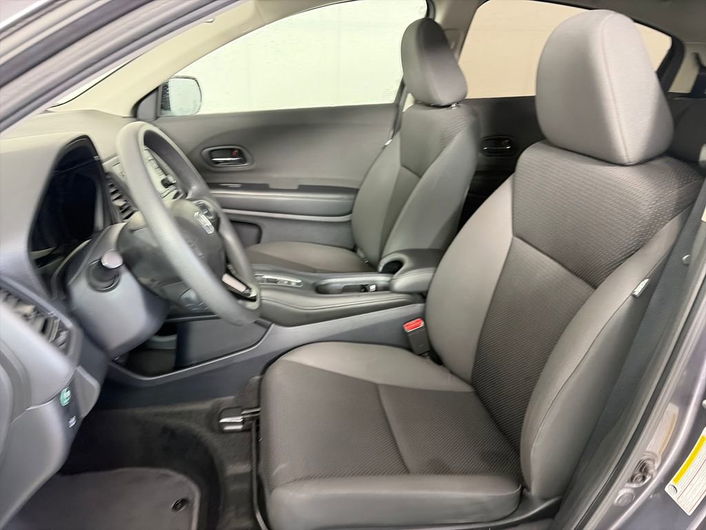 Used 2020 Honda HR-V LX image 11