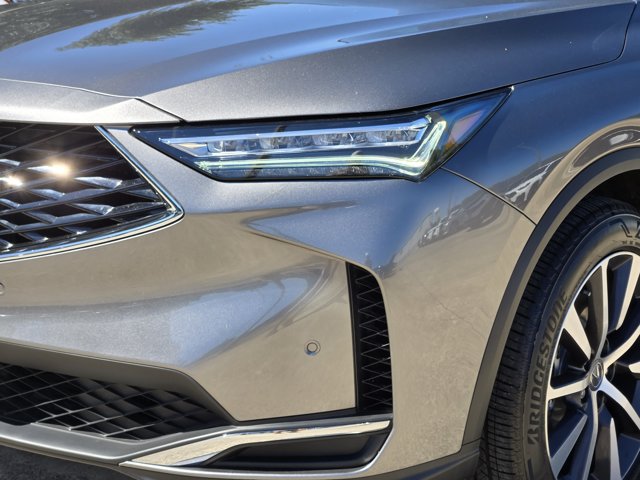 Certified 2026 Acura MDX w/ Technology Package FWD image 9