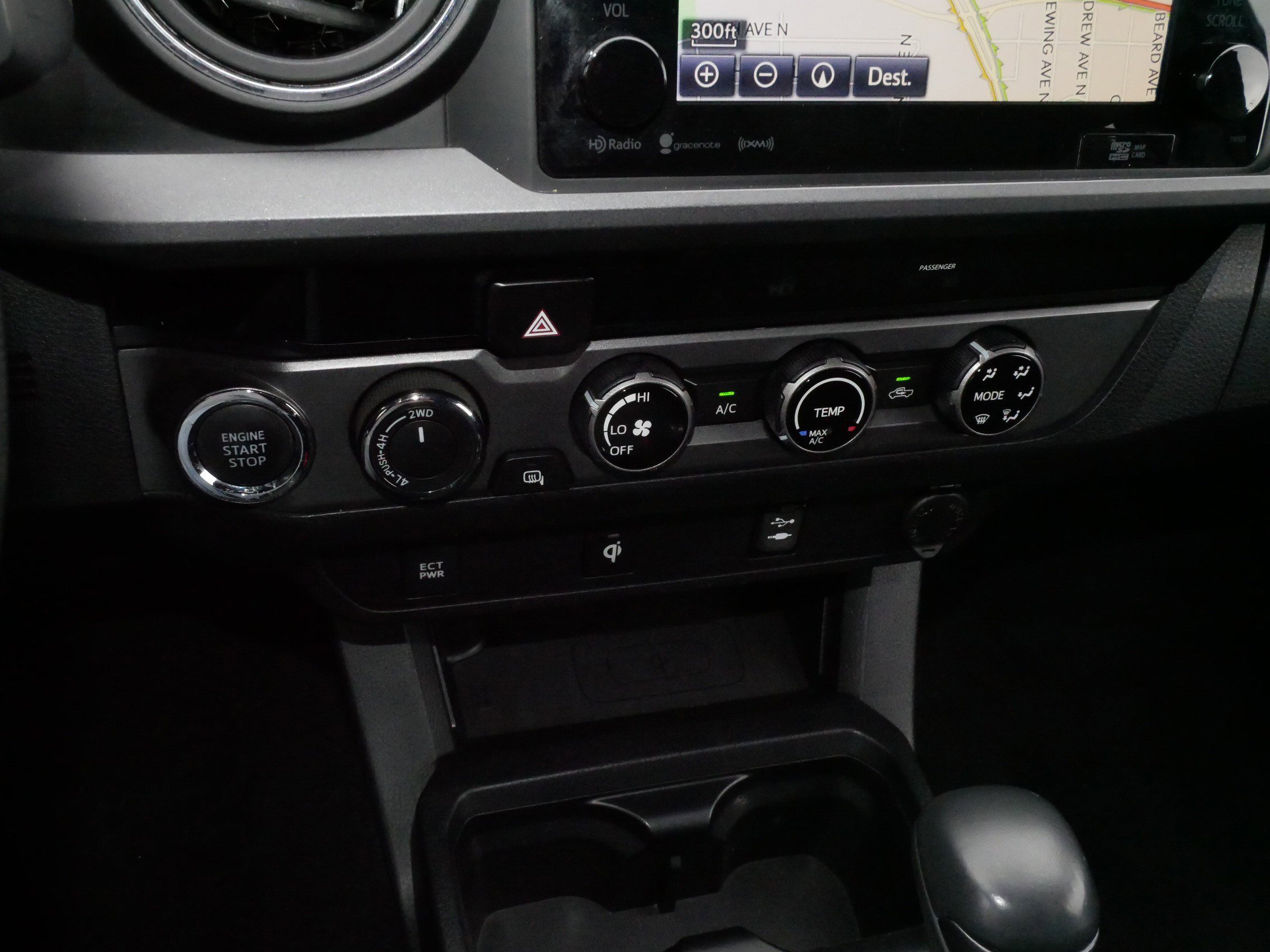 Used 2017 Toyota Tacoma TRD Off-Road w/ Tow Package (A/T) image 23