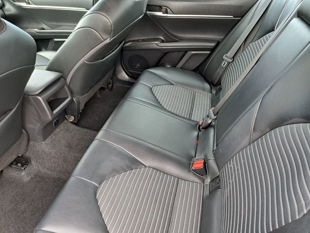 Used 2023 Toyota Camry SE image 21