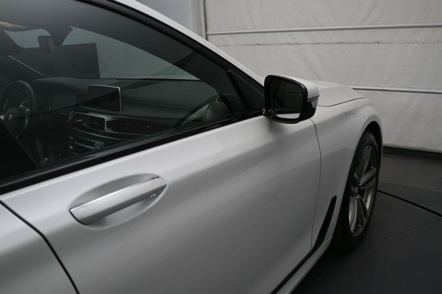 Used 2019 BMW 750i xDrive w/ M Sport Package AWD/4WD image 15