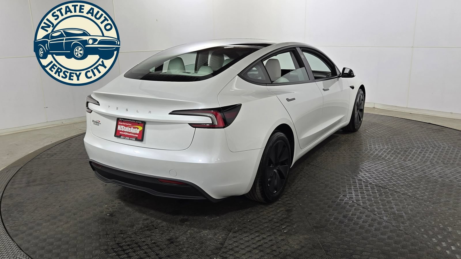 Used 2025 Tesla Model 3 Long Range RWD image 13