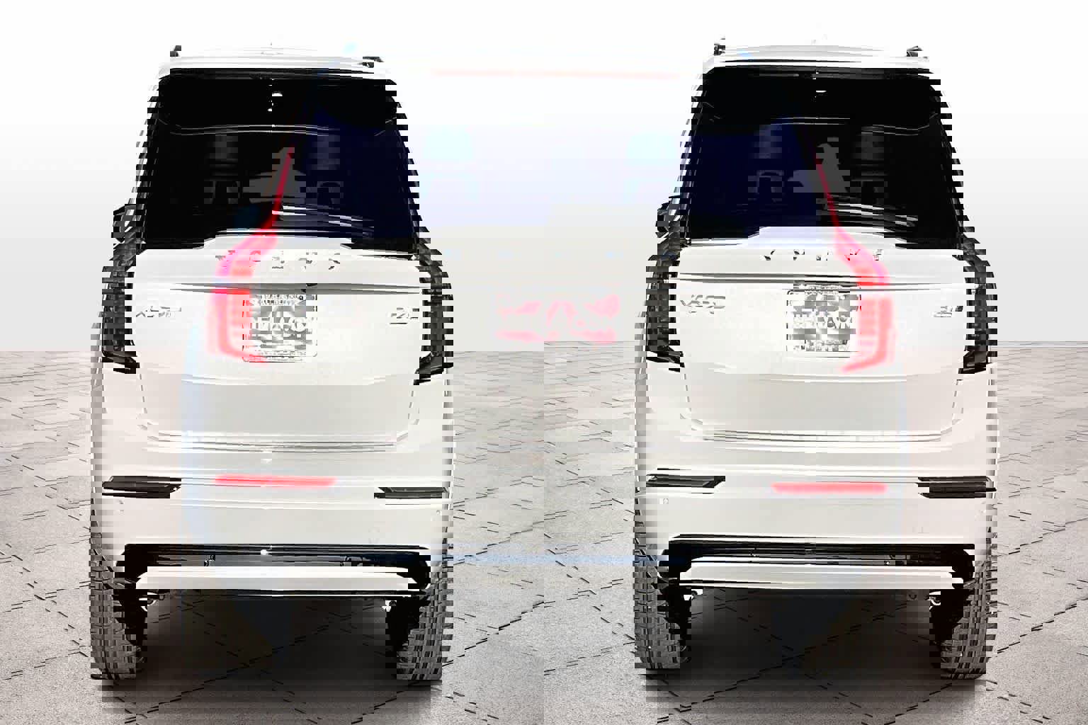 New 2026 Volvo XC90 B6 Ultra w/ Protection Package image 6