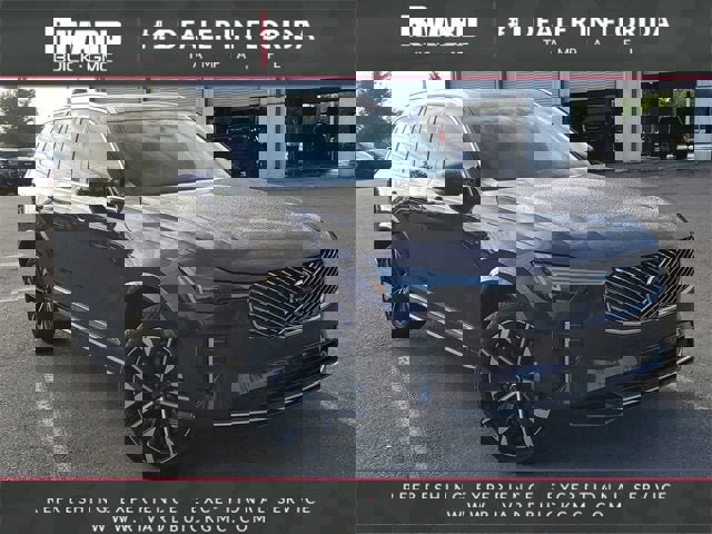 Used 2025 Volvo XC90 B6 Ultra w/ Protection Package Premier