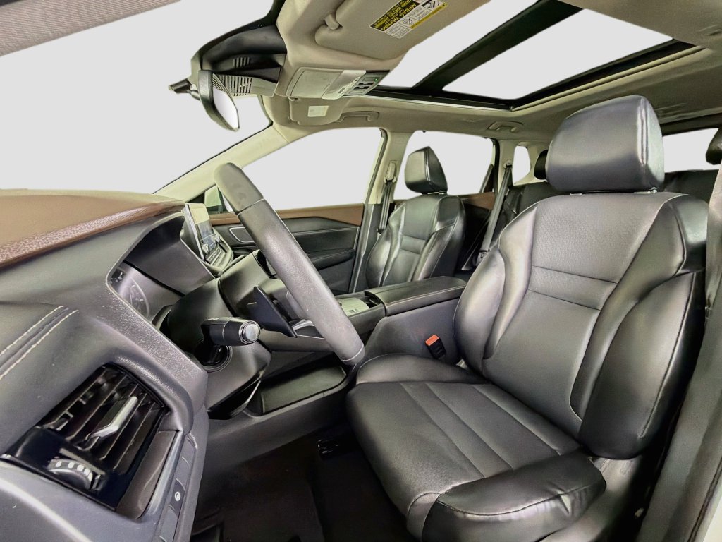 Used 2021 Nissan Rogue SV w/ Premium Package FWD image 14