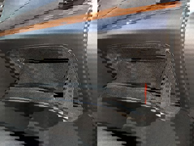 Used 2016 Cadillac Escalade Luxury image 24