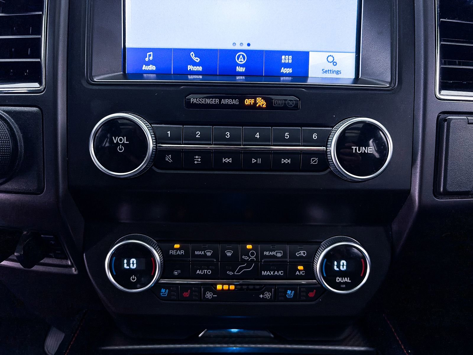 Used 2021 Ford Expedition Limited AWD/4WD image 25