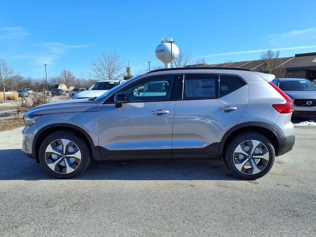 New 2026 Volvo XC40 B5 Plus w/ Climate Package AWD/4WD image 3