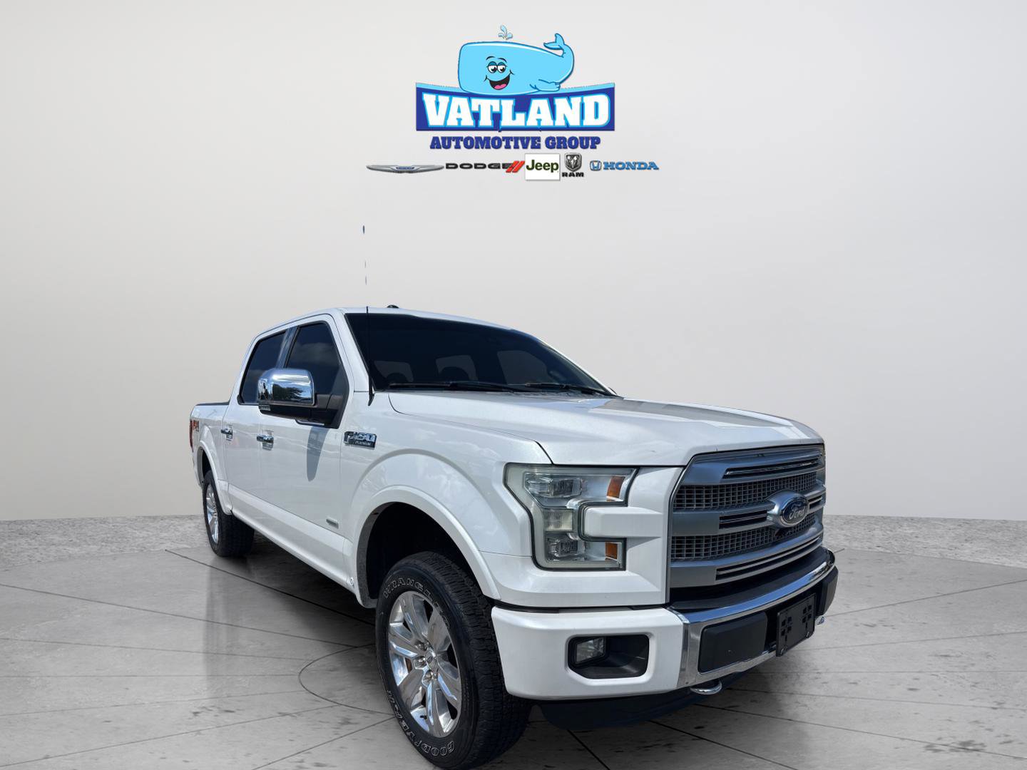 Used 2015 Ford F150 Platinum w/ Equipment Group 701A Luxury AWD/4WD image 13