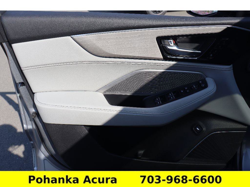 Used 2023 Acura MDX SH-AWD w/ Advance Package image 25