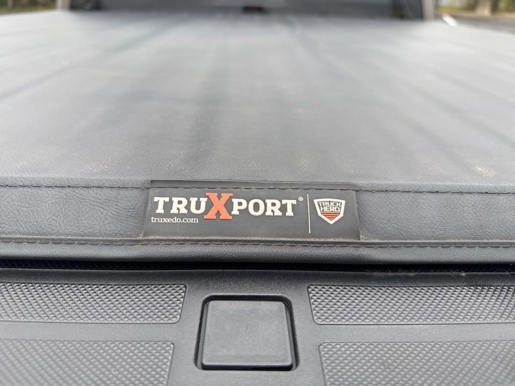 Used 2022 Ford F150 Lightning Lariat image 60