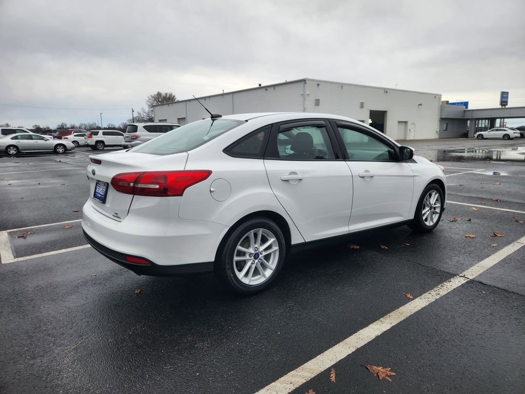 Used 2016 Ford Focus SE image 5